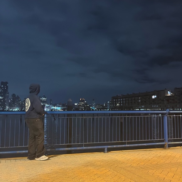 Meet your Posher, Manny - Picture 1 of 1